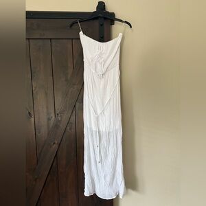 Elegant White Maxi Dress